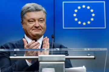 Порошенко поїде урочисто підписувати безвіз до Франції