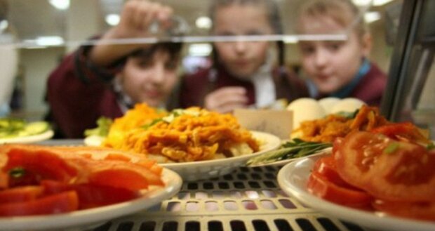 Детское питание в школе / фото: Ровно Вечернее