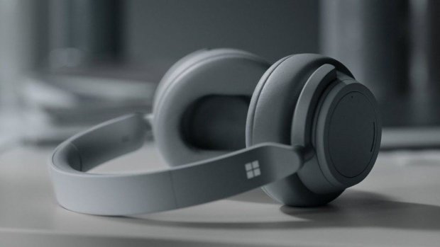 Microsoft Surface Headphones: нові бездротові навушники з наворотами