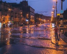 Прогноз погоди на початок тижня: стихія пройде по Україні лютим фронтом