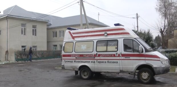 Медики Жовковской больницы сбежали на больничный после смертей пациентов: задохнулись в темноте