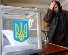 Українці виступають за якнайшвидші перевибори Ради (опитування)