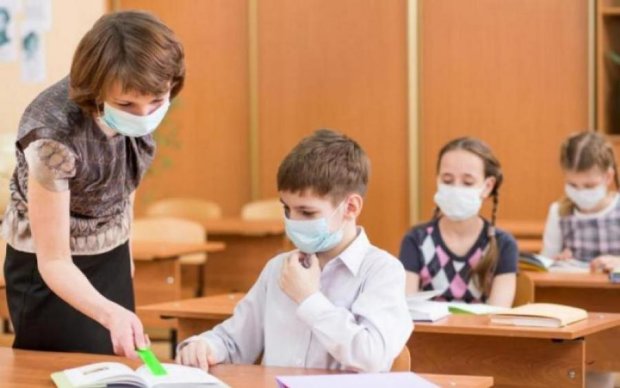 Эпидемия закрыла все школы украинского города