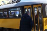 Днепрянин подделывал "карантинные" проездные и продавал через 12-летнего сына, - семейный бизнес вышел боком