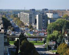 Во Львове ищут женщину в черном: вышла из дома - и след простыл