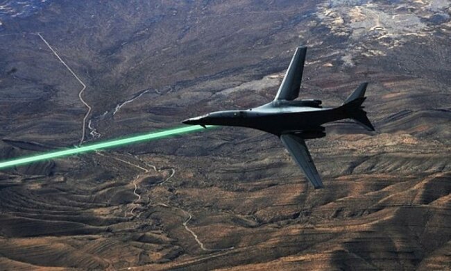 Винищувачі США обладнають лазерами