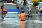 Нещадна стихія змусила Київ піти під воду: відео