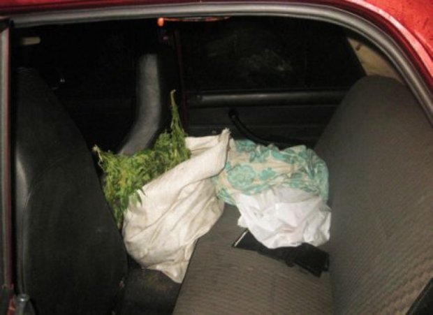 У таксиста в Днепропетровске нашли пять килограммов марихуаны