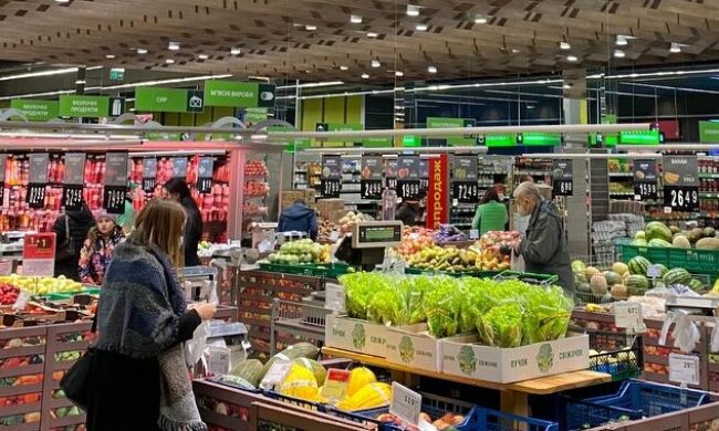 Продукты в супермаркете, фото: Знай.ua