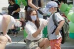 Меган Маркл и принц Гарри с сообществом Baby2Baby, фото: people.com