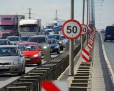 Укравтодор хочет сдирать с украинцев еще больше: кого коснутся нововведения
