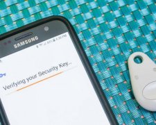 Google продає флешку, яку неможливо зламати