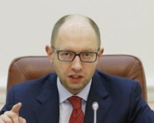 Чернівецькі депутати виступили проти «земляка» Яценюка