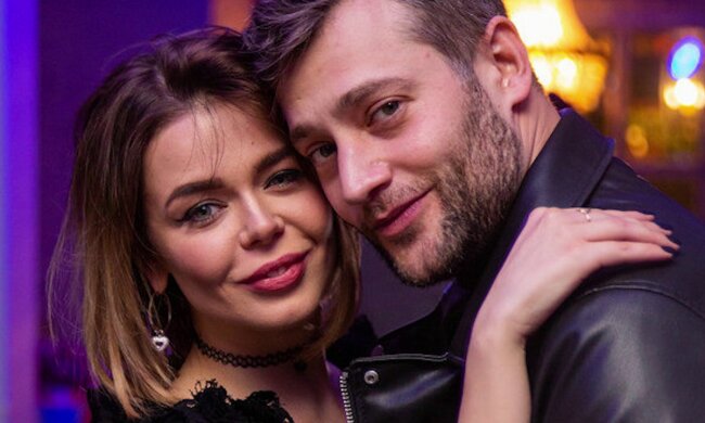 Алина Гросу со своим любовником неожиданно показали ребенка