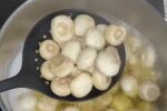 Мариновані гриби, скріншот з відео
