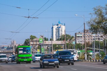 Автомобілі, фото: Інформатор