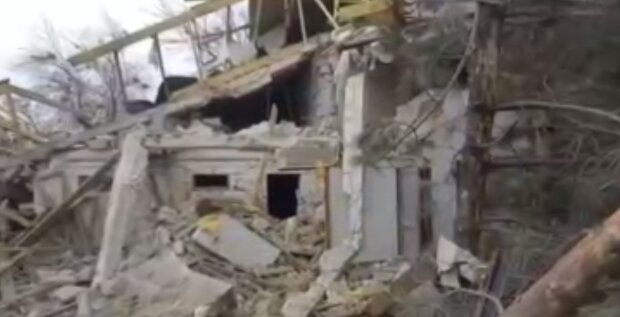 Поджаренные оккупанты взлетели в воздух: в Мелитополе ВСУ уничтожили базу, в которой обосновались враги