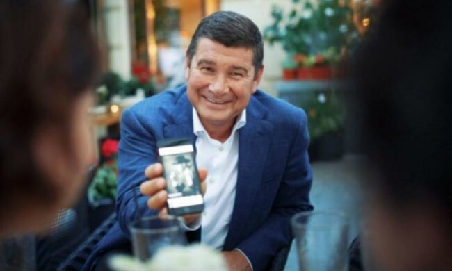 "Миротворець" погрожує опублікувати на Онищенко дещо новеньке