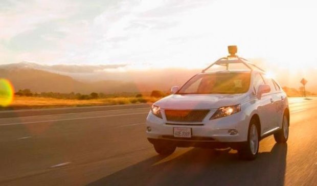 Google випустив у місто перший безпілотний автомобіль