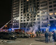 російський дрон влучив у житловий будинок Київ пожежа