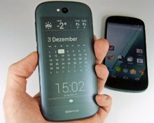 У США скасували вихід російського смартфону YotaPhone 2