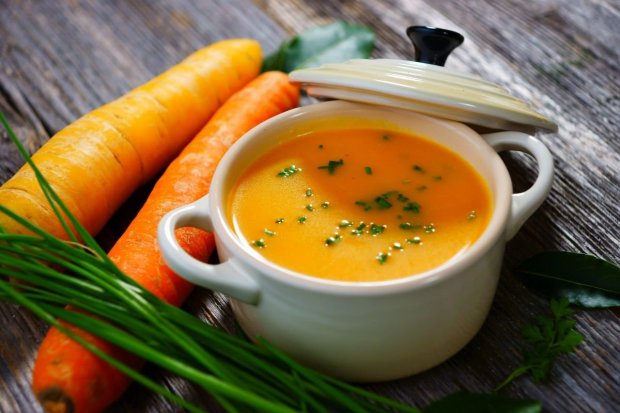 ніжний морквяний суп з коріандром: смачний і корисний рецепт
