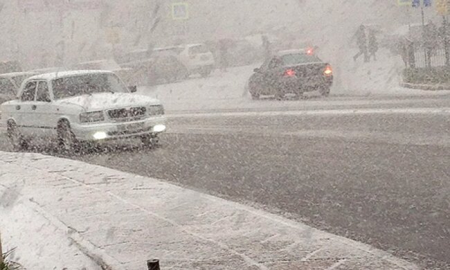 Крим засипало снігом (фото)