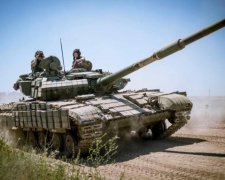 Под носом у боевиков: украинские танкисты готовятся к наступлению