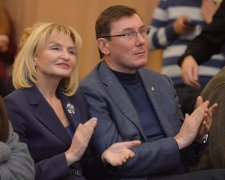 Луценка з родиною помітили в аеропорті Риму: як Генпрокурор відпочиває від "боротьби з корупцією"