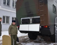 Бійці АТО отримали нічний клуб на колесах (фото)