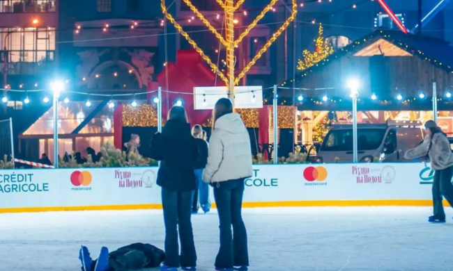 Украинцы, каток, фото из соцсетей