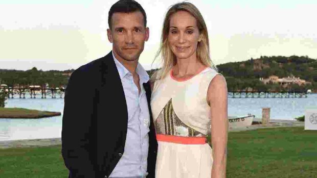 Krasavica S Modelnoj Vneshnostyu Pochemu Andrej Shevchenko Godami Pryatal Ot Vseh Svoyu Zhenu Znaj Yua