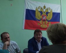 Війна на Донбасі: путінський "іхтамнєт" заявив, що "він там був"