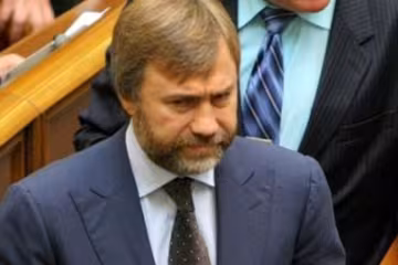 Я не увиливал, а навещал семью в Петербурге - Новинский 