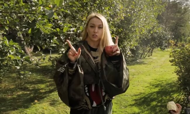 Оля Полякова на шоу "Маска" раскрыла главную тайну всех взрослых: "Мы никогда не…"