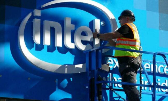 Intel поспішно попрощалася з Україною