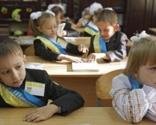 Мафія відпочиває: українці розповіли про цинічні вимагання у школах