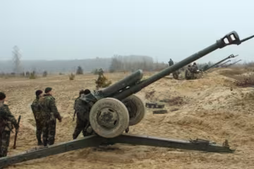 Бійці АТО знищили склади боєприпасів і поранили 51 бойовика