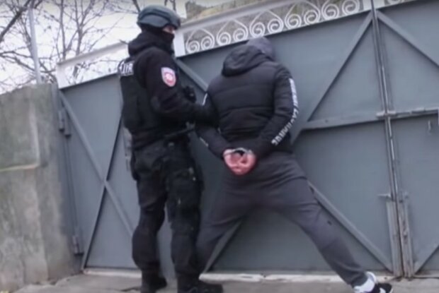 Задержание, скриншот из видео
