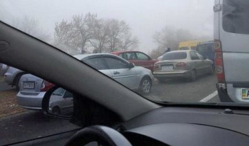 На виїзді з окупованої території Донбасу утворились затори 