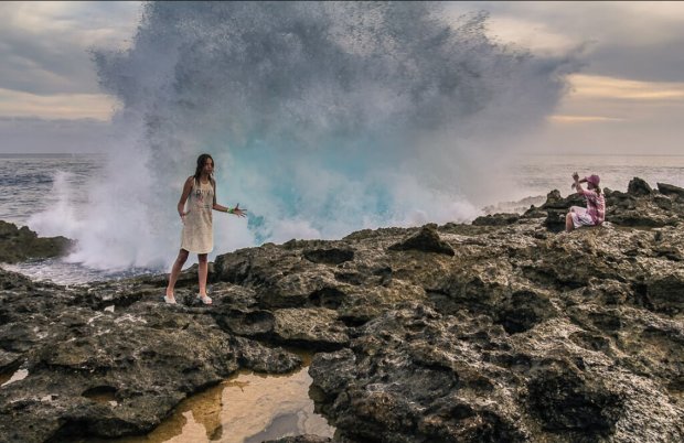 Фото с дьяволом на райском острове тянуло туристку в загробный мир: видео не для слабонервных