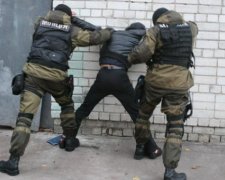 "Прикордонника" терористів затримали в зоні АТО (відео)