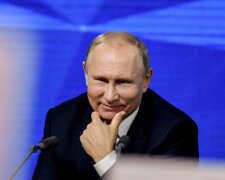 Путин попрощался с Кабаевой, променяв ее на сочную студентку: "Кошечка будет ждать дома...", фото