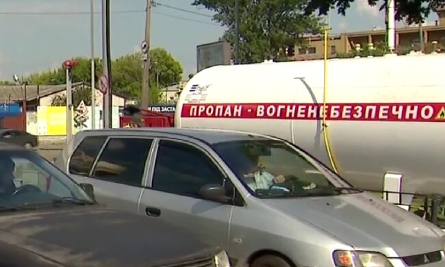 АЗС. Фото: скрин youtube