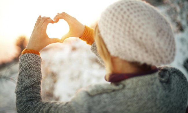 Як розпізнати перші ознаки дефіциту вітаміну D і чим це загрожує