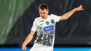 Едуард Сарапій у формі Полісся