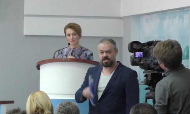 Український ветеран відправив за поребрик агітаторів "Опоблоку"