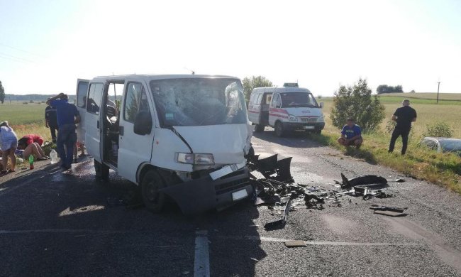 В Одесі два мажора не поділили дорогу, долю людей вирішили фатальні секунди: кадри жахливої ДТП