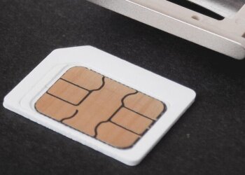 SIM-карты по паспорту: мобильная связь в Украине