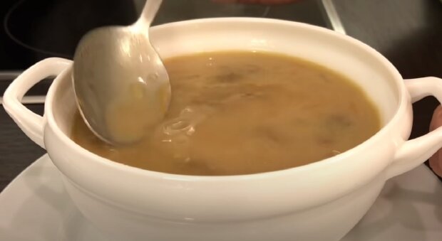 Грибной суп. Фото: Youtube